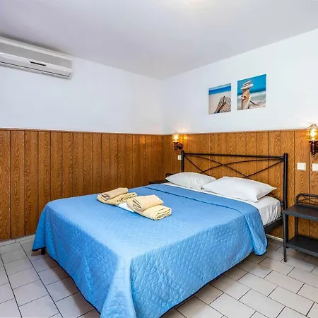 Otel Old Town Piazza 3*